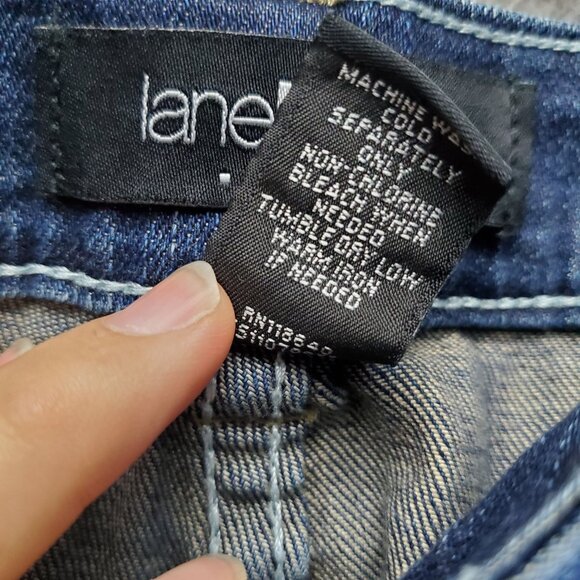 Lane Bryant Shorts Womens 18 Blue Denim Distressed Stretchy Jorts - Picture 4 of 12